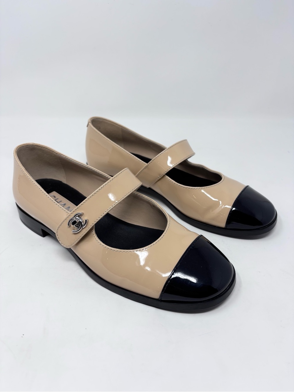 Chanel Mary Jane CC Turnlock Patent Leather Beige Black Two Tone Cap Toe size 37